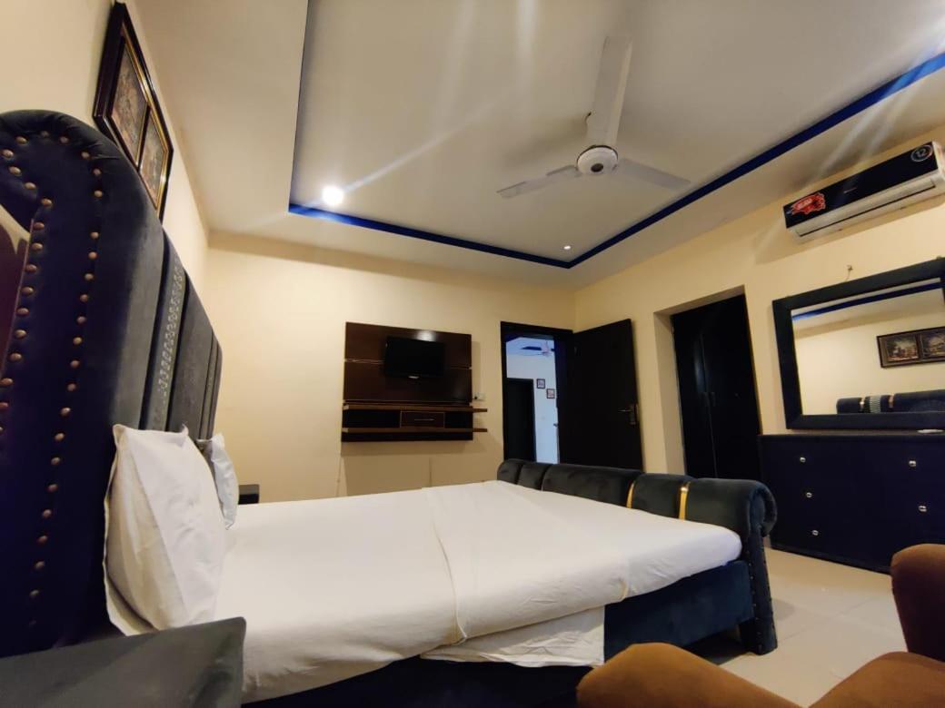 Luxury Guest Rooms Ravalpindi Kültér fotó